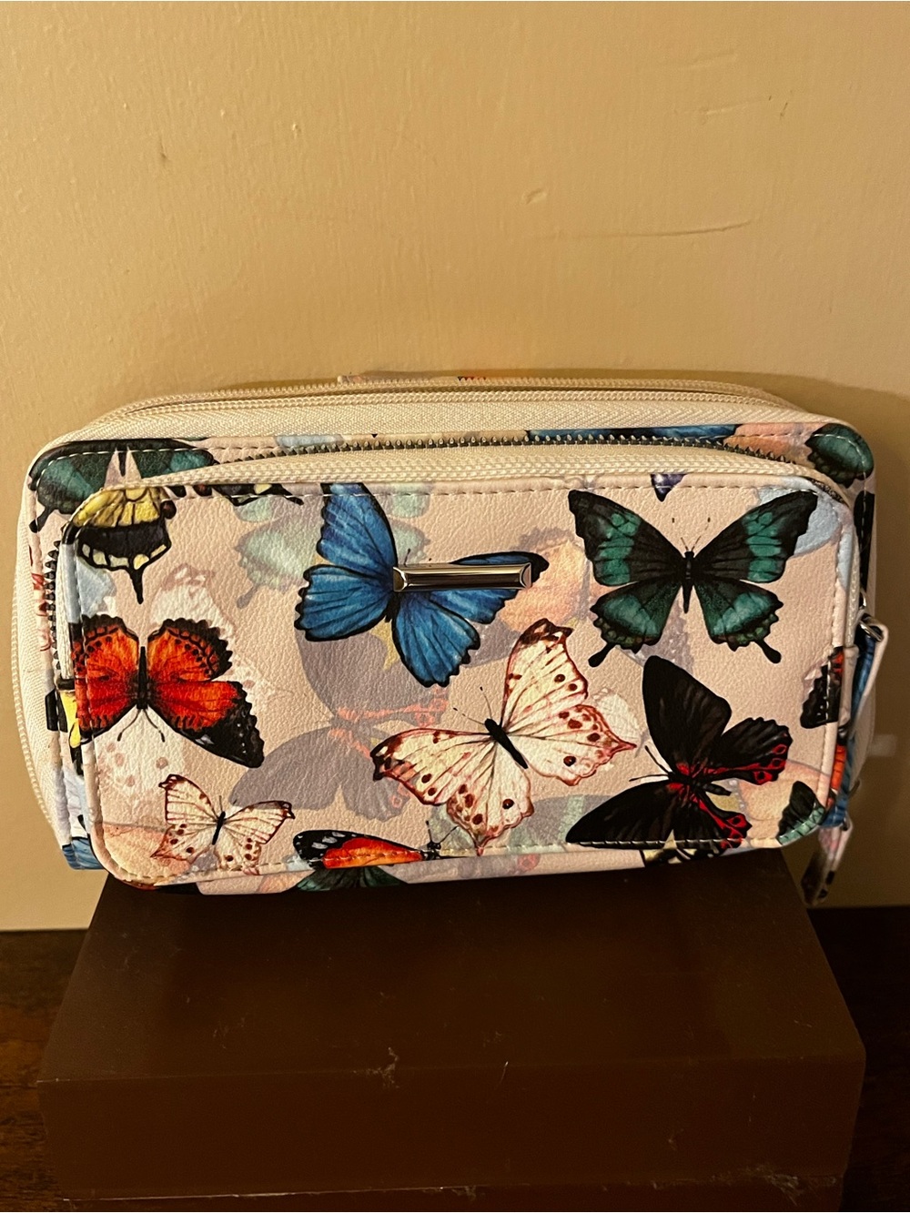 Butterfly Print Crossbody Bag - White/Pastel